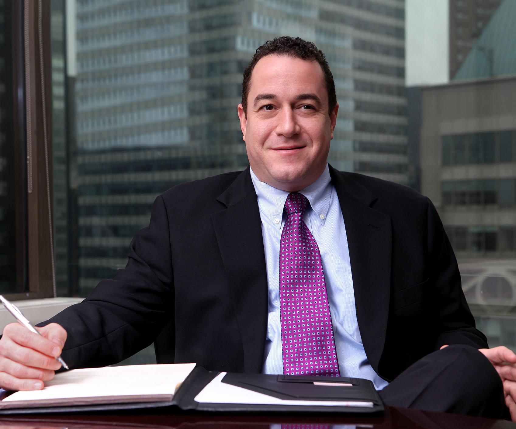 Raymond Freda headshot.